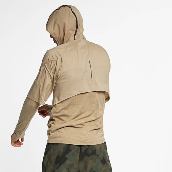 By NIKE- Therma Sphere Tech Pack Top neutral Beige colored. NWOT - Picture 3 of 8